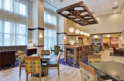 Ashland Hotel | Hampton Inn Suites Ashland, Ohio