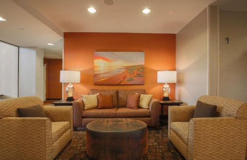 Camarillo Hotel | Hampton Inn & Suites Camarillo