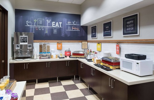 Skokie Hotel | Hampton Inn & Suites Chicago-North Shore/Skokie