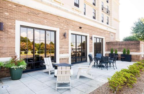 Dobson Hotel | Hampton Inn & Suites Dobson