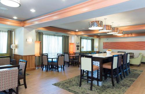 Mansfield Hotel | Hampton Inn & Suites Mansfield South @ I 71