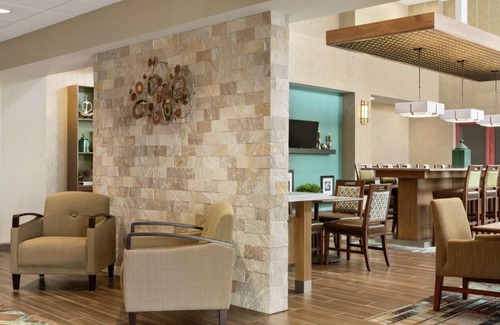 Minooka Hotel | Hampton Inn & Suites Minooka