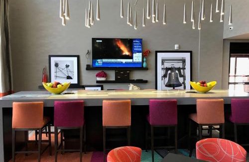 Moore Hotel | Hampton Inn & Suites-Moore