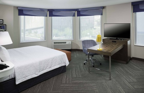 Downtown Phoenix Hotel | Hampton Inn & Suites Phoenix Downtown