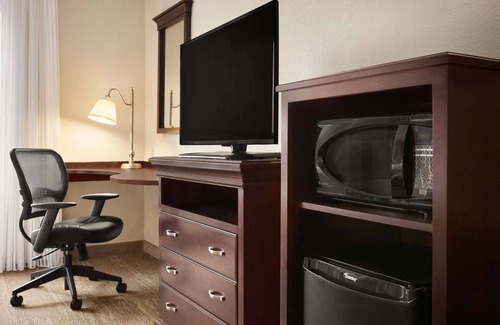 Sterling Hotel | Hampton Inn & Suites Washington-Dulles International Airport