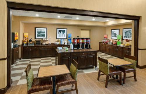 Williamsport Hotel | Hampton Inn & Suites Williamsport - Faxon Exit