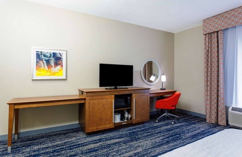 Titusville Hotel | Hampton Inn Titusville/I-95 Kennedy Space Center