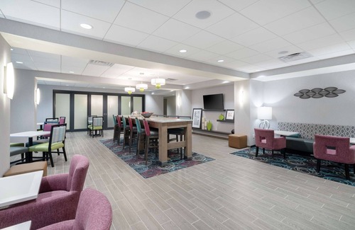Weston Hotel | Hampton Inn Weston