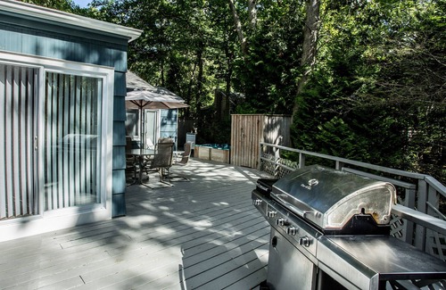 North Sea House | HAMPTONS PRIVATE BEACH GETAWAY. 400 ft walk to private beach swimming area.