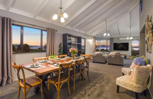 Hamurana House | Hamurana Lakeview Farmhouse Luxury Retreat