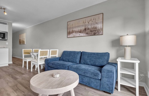 Wrightsville Beach Condo | Hang Ten at Summer Sands Suites 308 – Newly Remodeled & Pet-Friendly!