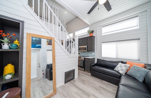 Parker Strip House | Hang Up and Hang Out, at Roadrunner Resort