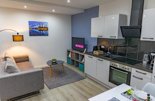 Wolfsburg Apartment | HANNIBAL - Design Studio-Apartment Tulpe 9, Parkplatz, Küche, HighSpeed-WLAN