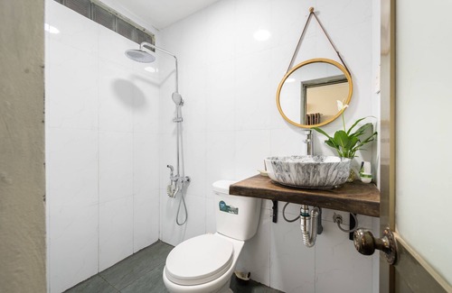 Van Mieu House | Hanoi Crocus Homestay