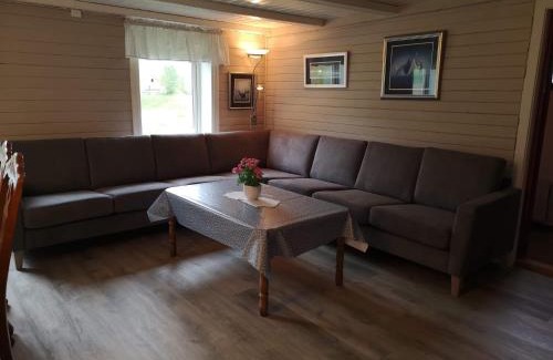 Sogndal House | Hansali Holiday Home