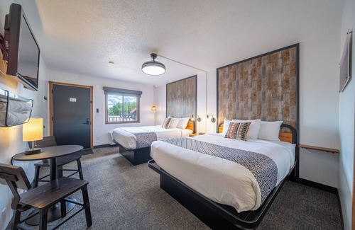 Pinnacles Entrance Badlands Hotel | Hansen Inn & Cabins, Room, Double Queen, Second Floor, No Pets, No Smoking