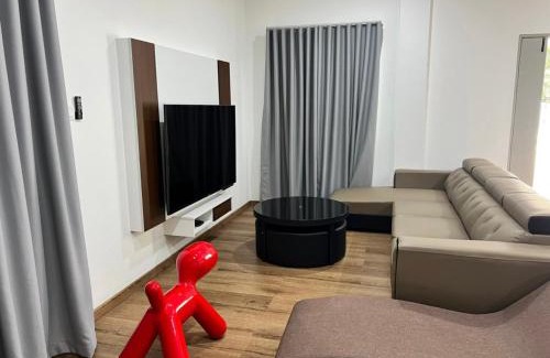 Gelam House | Happy 2 Homestay (28 pax) (swimming pool)