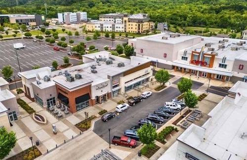 Bellevue House | Happy & Chill in West Nashville!