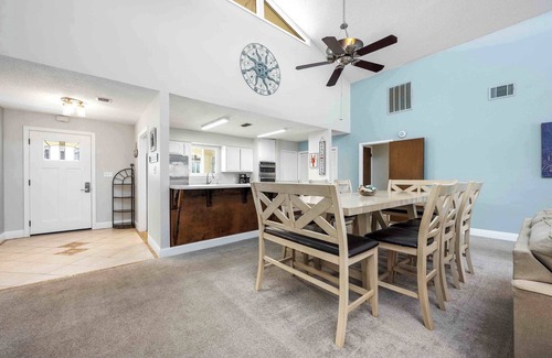 Holiday Isle House | Harbor Seahorse - Deep Water Slip & Outdoor Deck