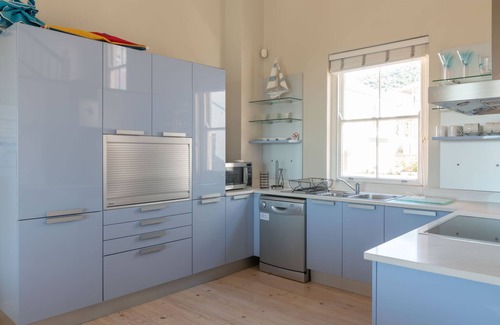 St. James Apartment | Harbour View Cottage with enclosed porched and breathtaking views of Kalk Bay