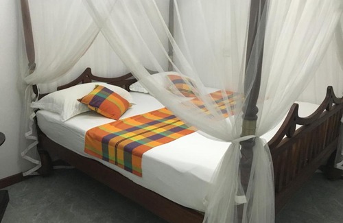 Kathaluwa Villa | Harbour view villa
