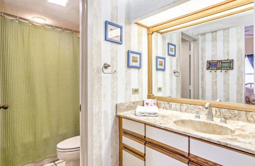 Shelter Cove Apartment | Harbourside 7154