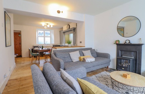 Porthmadog Cottage | HARBOURSIDE, pet friendly, character holiday cottage in Porthmadog