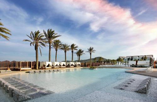 Sant Jordi de Ses Salines Hotel | Hard Rock Hotel Ibiza