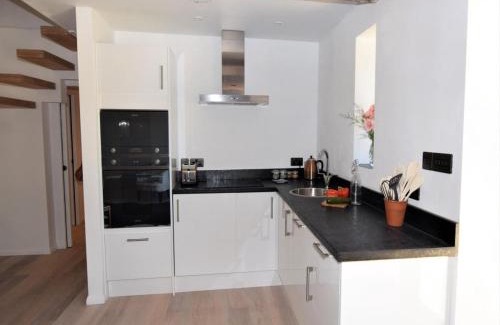 Trowbridge House | Hares Barn