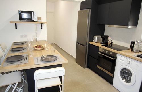 Larnaca Apartment | Haris' apartment Mackenzie beach