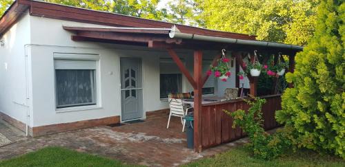 Poroszlo House | Harmónia Parasztház és Apartman