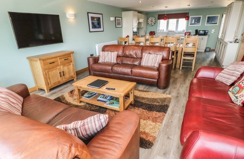 Solva Cottage | HARMON VALE, pet friendly, country holiday cottage in Solva