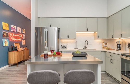 Edgehill House | Harmony Hideaway - Mins to Broadway - In Music Row