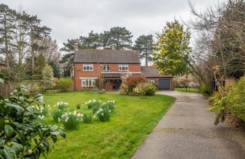 Fakenham House | Harp Garden
