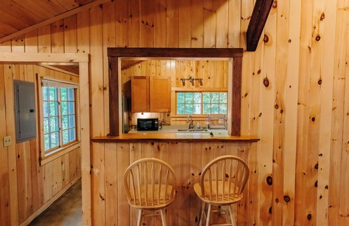 Pomona House | Harriman Outdoor Center - Stone Lodge