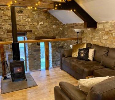 Maulds Meaburn House | Harrys Barn detached character property