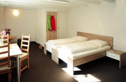 Dalaas Bed & Breakfast | Haus Gaues