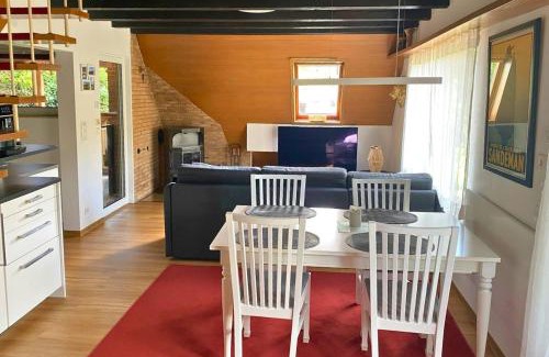 Erzgrube House | Haus Löwe - Komplettes Ferienhaus am Badesee