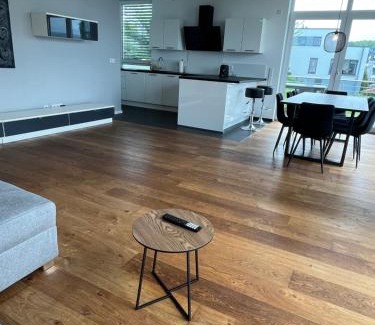Horde Apartment | Haus mit Panoramablick auf den Phönixsee