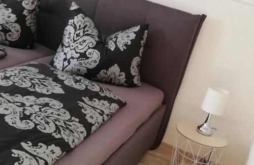 Lauterecken Apartment | Haus Oldenburg in ruhiger Lage mit Parkplatz