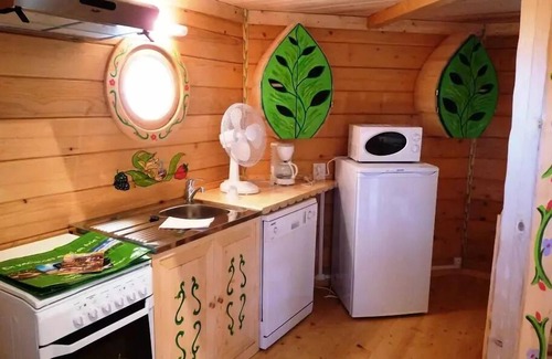 Dienne Cabin | Haus Pilze 2 Schlafzimmer 6 Personen