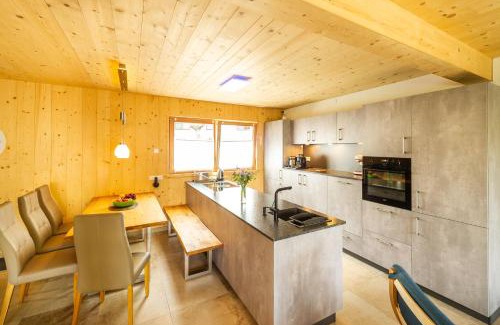 Hinterbichl House | Haus Regenbogen