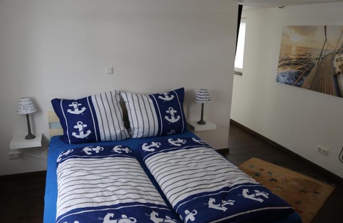 Roermond Boat Rental | Hausboot Roermond