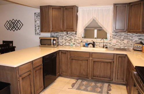Lake Havasu City House | HavaMangoKart Close To Entertainment & Boating
