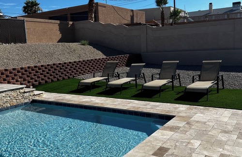 Lake Havasu City House | Havasu Poolside Escape. Sleeps 7, Boat Parking + Spa