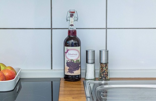 Ahrensburg Apartment | have-a-nice-stay - modern, near train station, quiet, 15 minutes by train to HH