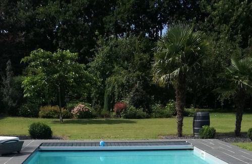 Nielles-les-Ardres House | Haven of peace with family or friends, house with large swimming pool and pergola