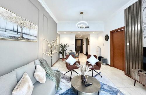 Jumeirah Lake Towers Apartment | Haven On The Lake