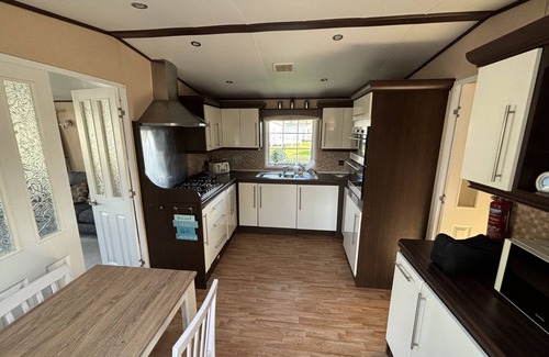 Burnham-on-Sea House | Haven - Prestige 2 Bedroom Static - with Decking