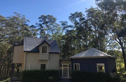 Jaspers Brush House | Haven Retreatn